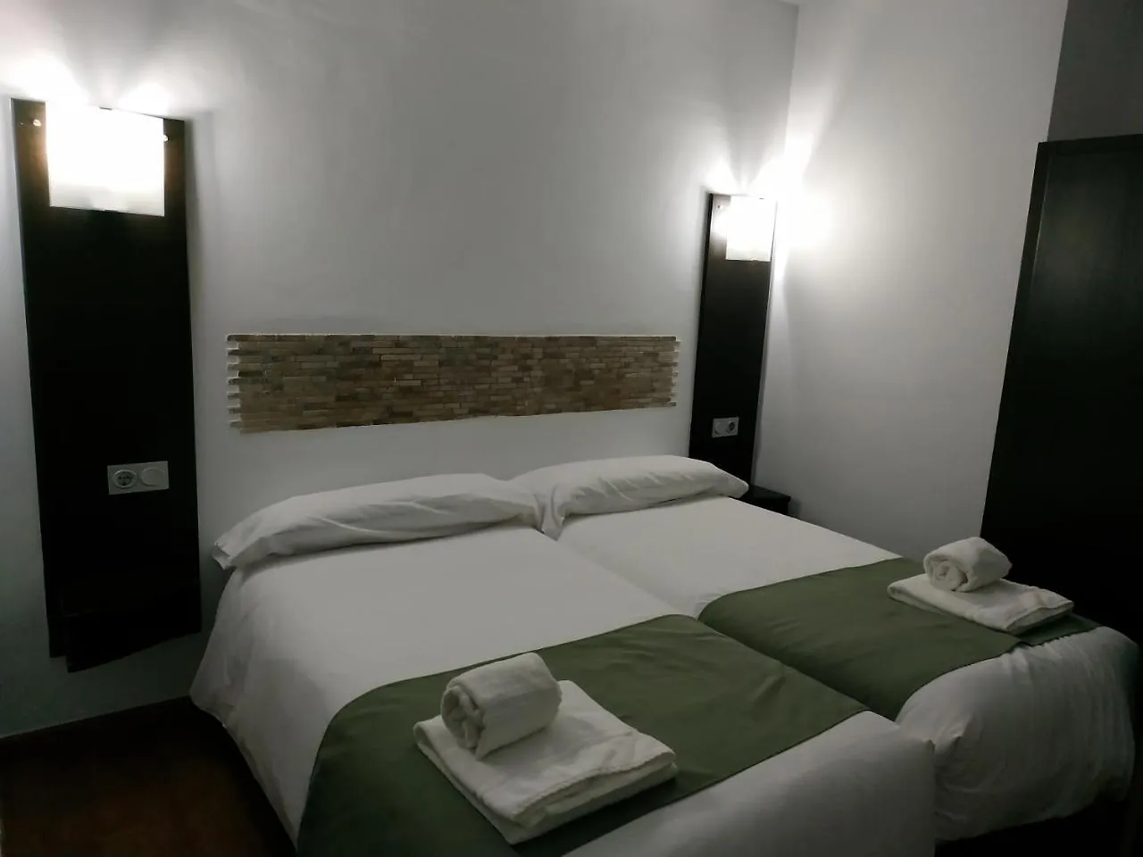 Hostal Esencia De Azahar 0*, Cordoba Spain