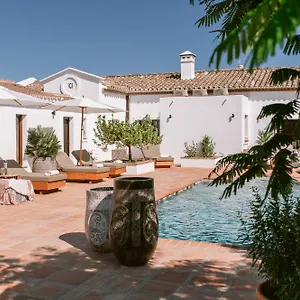 https://san-roque-suites-de-monda.1costadelsol.com