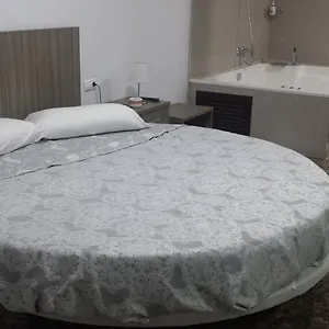 https://alojamiento-jose-carlos.hotelsinnerja.org